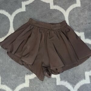 PRETTY LITTLE THING: Shorts, Size 0 (USA), brown